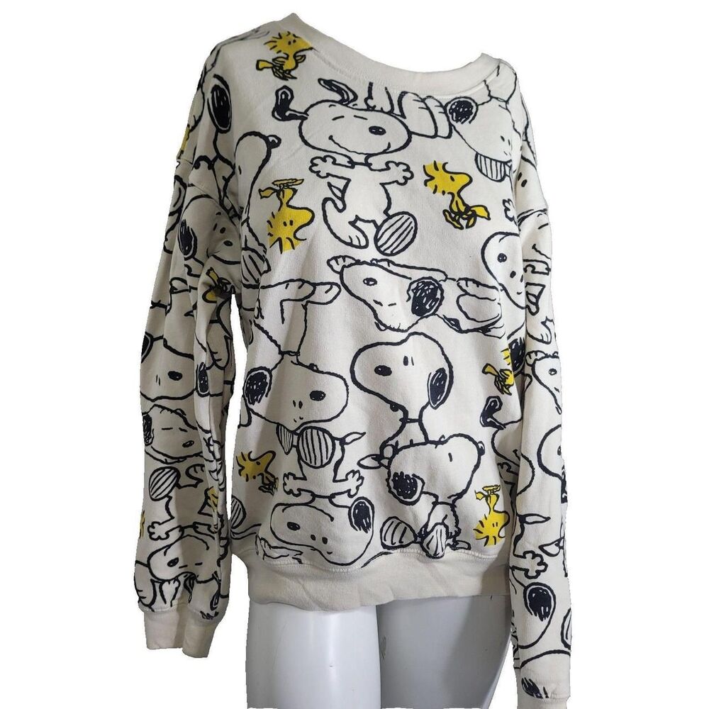 Peanuts Women's White and Black Sweatshirt
